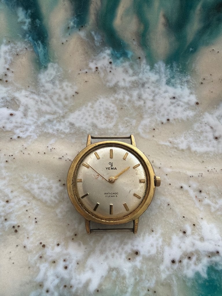 Montre Yema mécanique, Handtassen en Accessoires, Horloges | Antiek, Overige merken, Overige materialen, Polshorloge, 1960 of later