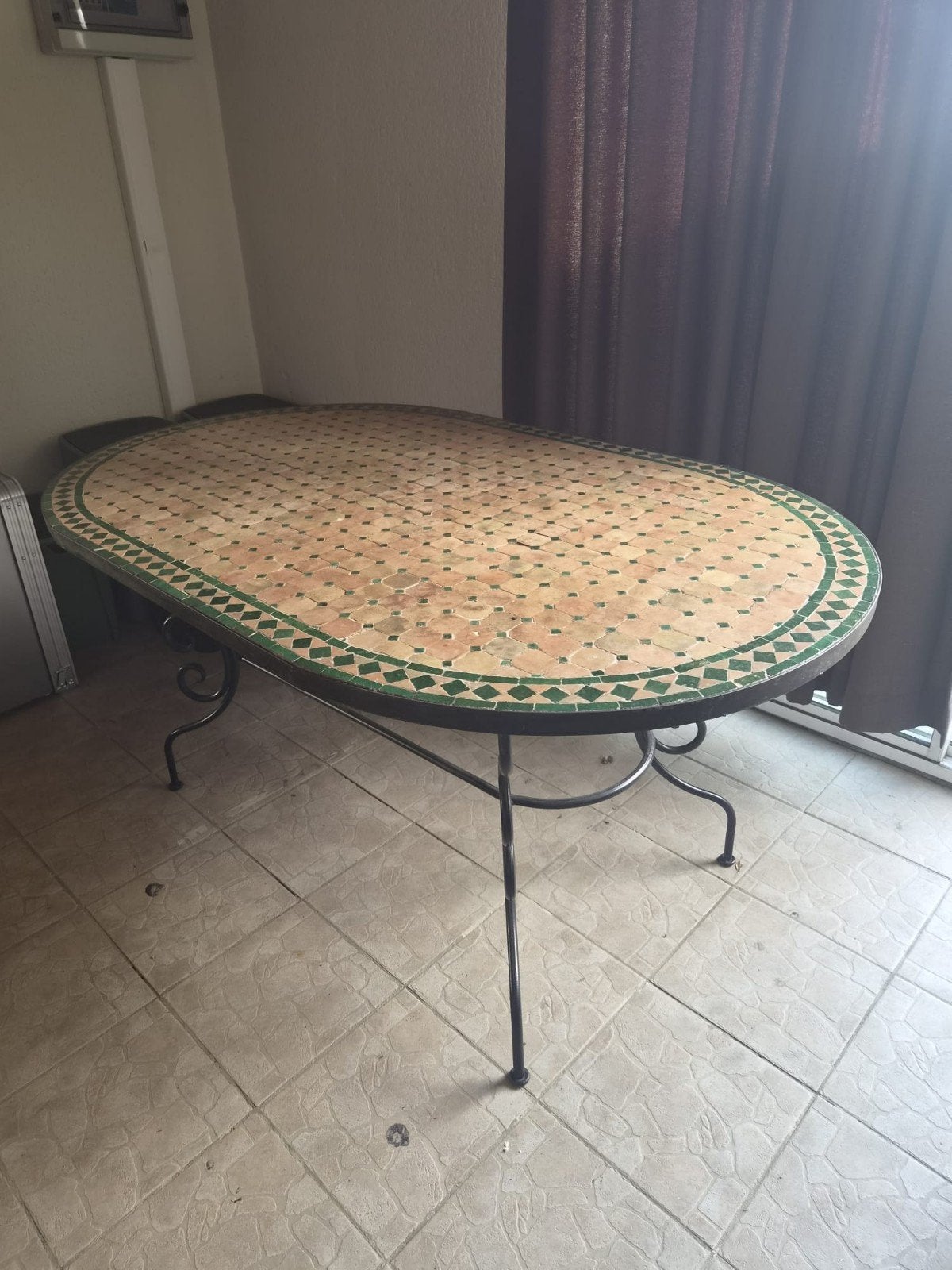 mozaïek tafel, Ophalen
