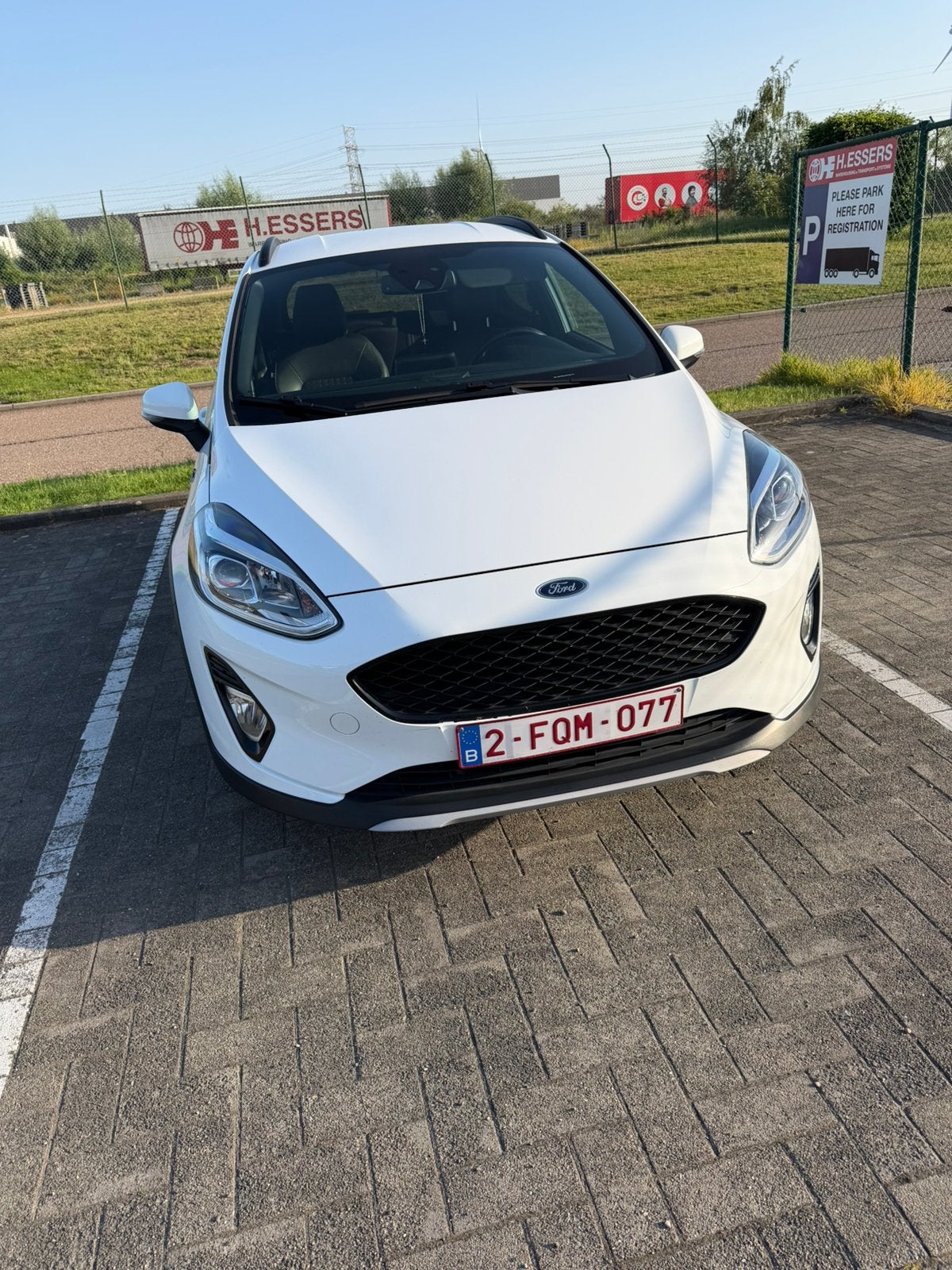Ford fiesta, Voorwielaandrijving, Wit, Handgeschakeld, 5 deurs