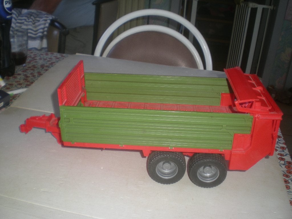 mestwagen bruder, Ophalen of Verzenden, Zo goed als nieuw
