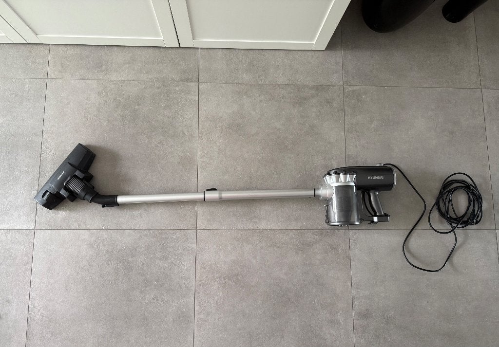 Aspirateur balai et aspirateur avec sac, Enlèvement ou Envoi, 2000 watts ou plus, Utilisé, Convient aux sols durs