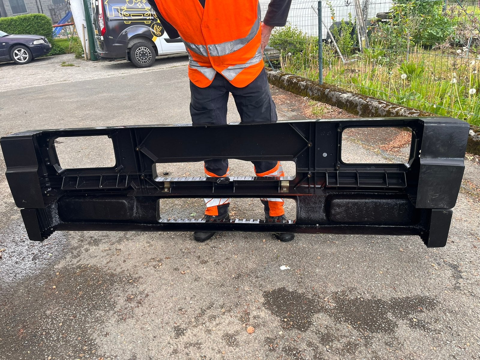 Originele Steyr Daimler Puch frontbumper / frontmasker, Auto-onderdelen, Vrachtwagen-onderdelen, Overige merken, Carrosserie en Plaatwerk