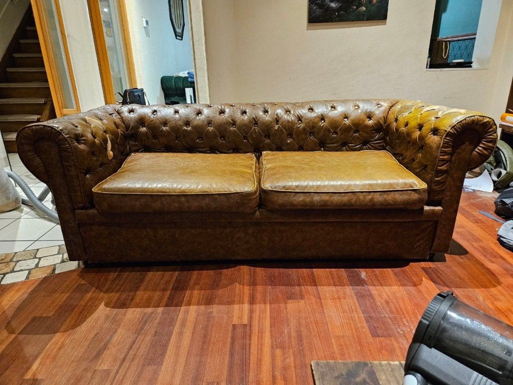 Canapé Chesterfield 2 places + fauteuil à restaurer, 75 à 100 cm, Utilisé, Deux personnes, 150 à 200 cm