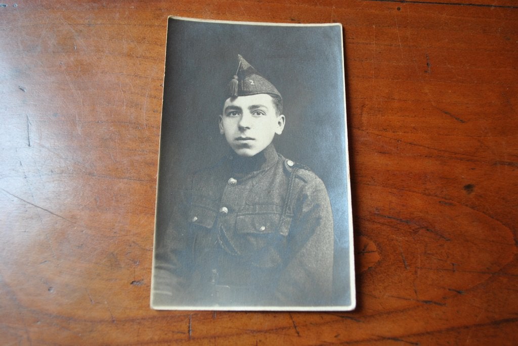 Photo carte ancienne Militaire belge en uniforme posant, Enlèvement ou Envoi, Autres, Photo ou Poster