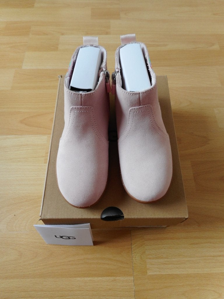 Winterlaarzen UGG - maat 30 (nieuw), Enlèvement ou Envoi, Neuf, Fille