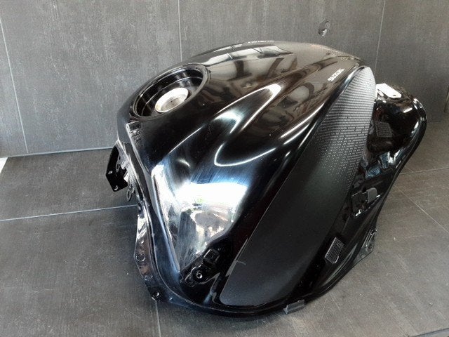 GSX-S 1000 (F) 2015 - 2020 Suzuki Benzinetank D1-61903