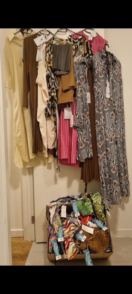 volledige partij luxe merkkleding, Kleding | Dames, Ophalen