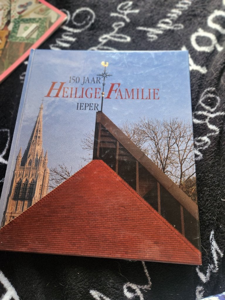 150 jaar Heilige familie  ieper, Boeken, Ophalen of Verzenden, Zo goed als nieuw