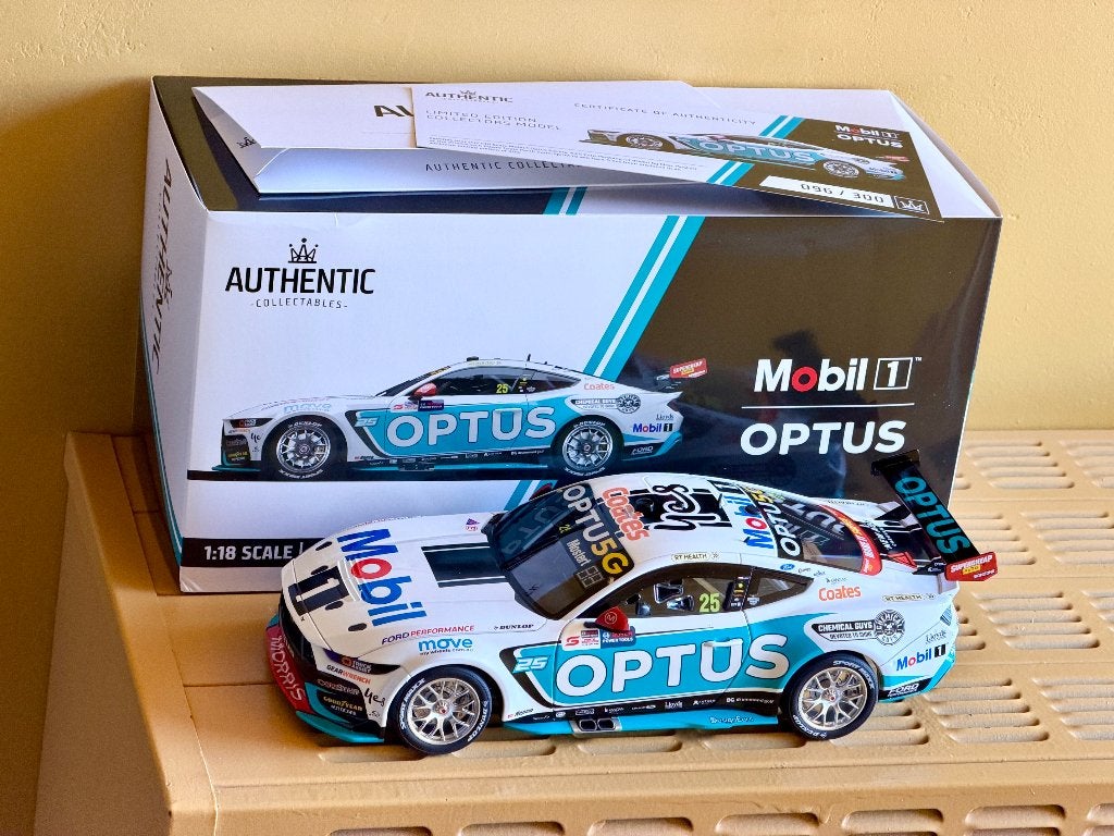 1/18 Ford Mustang GT - Authentic Collectables - Mostert, Hobby en Vrije tijd, Modelauto's | 1:18, Ophalen, Nieuw, Auto, Overige merken