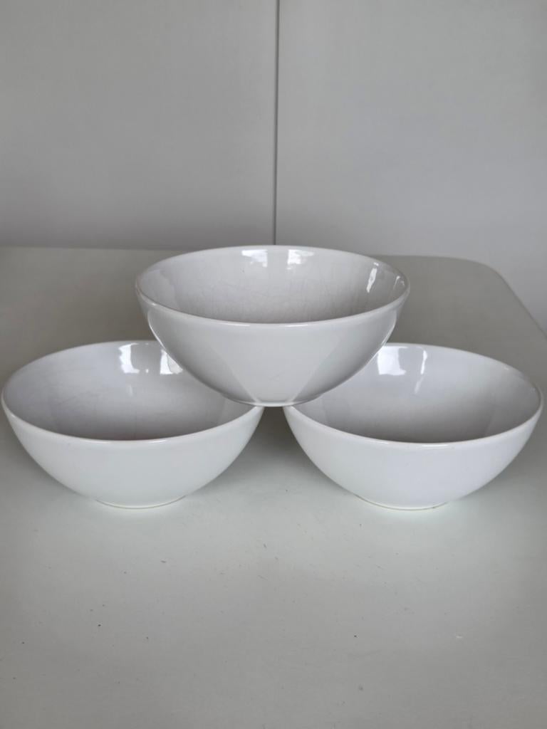 3 witte soep/serveer kommen, Huis en Inrichting, Woonaccessoires | Schalen en Manden, Ophalen of Verzenden, Zo goed als nieuw
