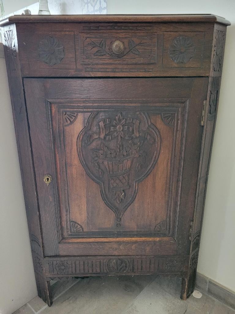 Magnifique armoire en coin, Maison & Meubles, Enlèvement, Utilisé