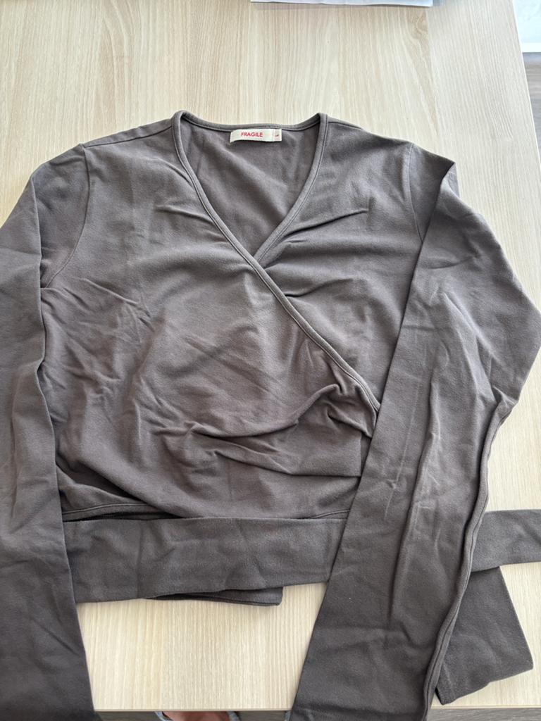 Zwangerschapsbolero Fragile maat L, Kleding | Dames, Zwangerschapskleding, Trui of Vest, Maat 42/44 (L), Ophalen of Verzenden