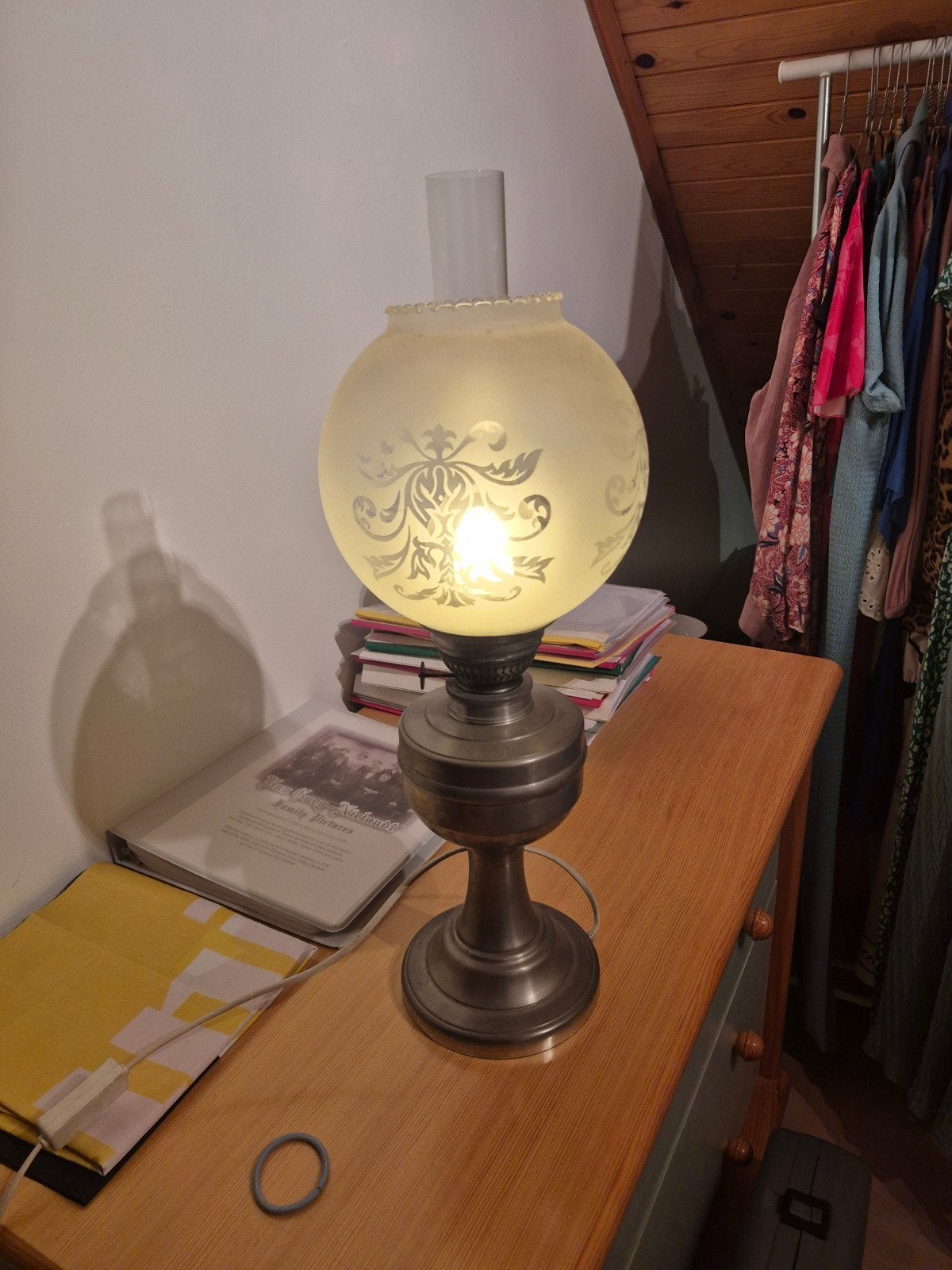 Tinnen lamp met glazen bol, Gebruikt, E14 (klein), Sfeerlamp, Grijs