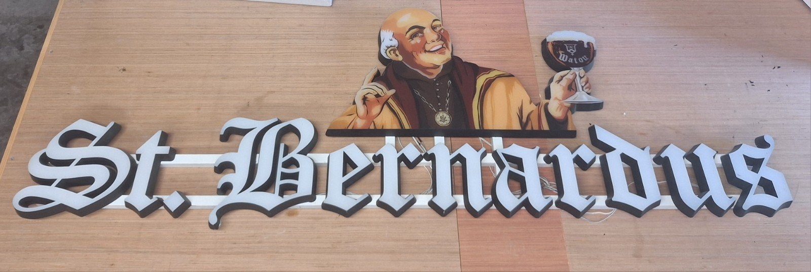 St Bernardus lichtreclame, Verzamelen, Merken en Reclamevoorwerpen, Ophalen