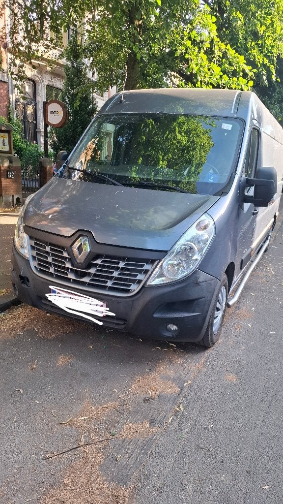 Renault Master diesel 2300cc diesel euro 6b 220000 km 2018, Auto's, Bestelwagens en Lichte vracht, Renault, Diesel, Particulier