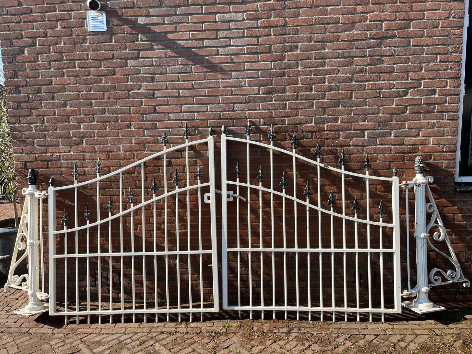 Sierhekwerk, Ophalen, Zo goed als nieuw