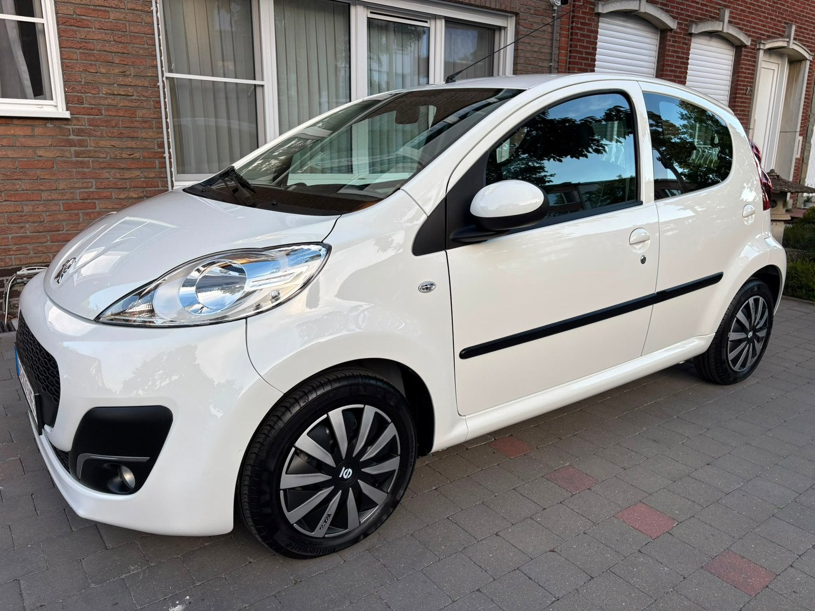 Peugeot 107 1.0i! Topstaat* 11000km* 1eigenaar* Garantie!, Auto's, Peugeot, Voorwielaandrijving, Stof, 50 kW, Elektrische ramen