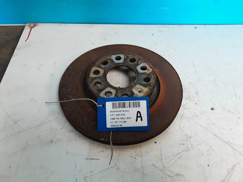 FREIN DISQUE AVANT Audi A3 (8P1) (01-2003/08-2012), Auto-Union-Straße  1,
85057  Ingolstadt, DE, Info@audi.de, Audi, Utilisé
