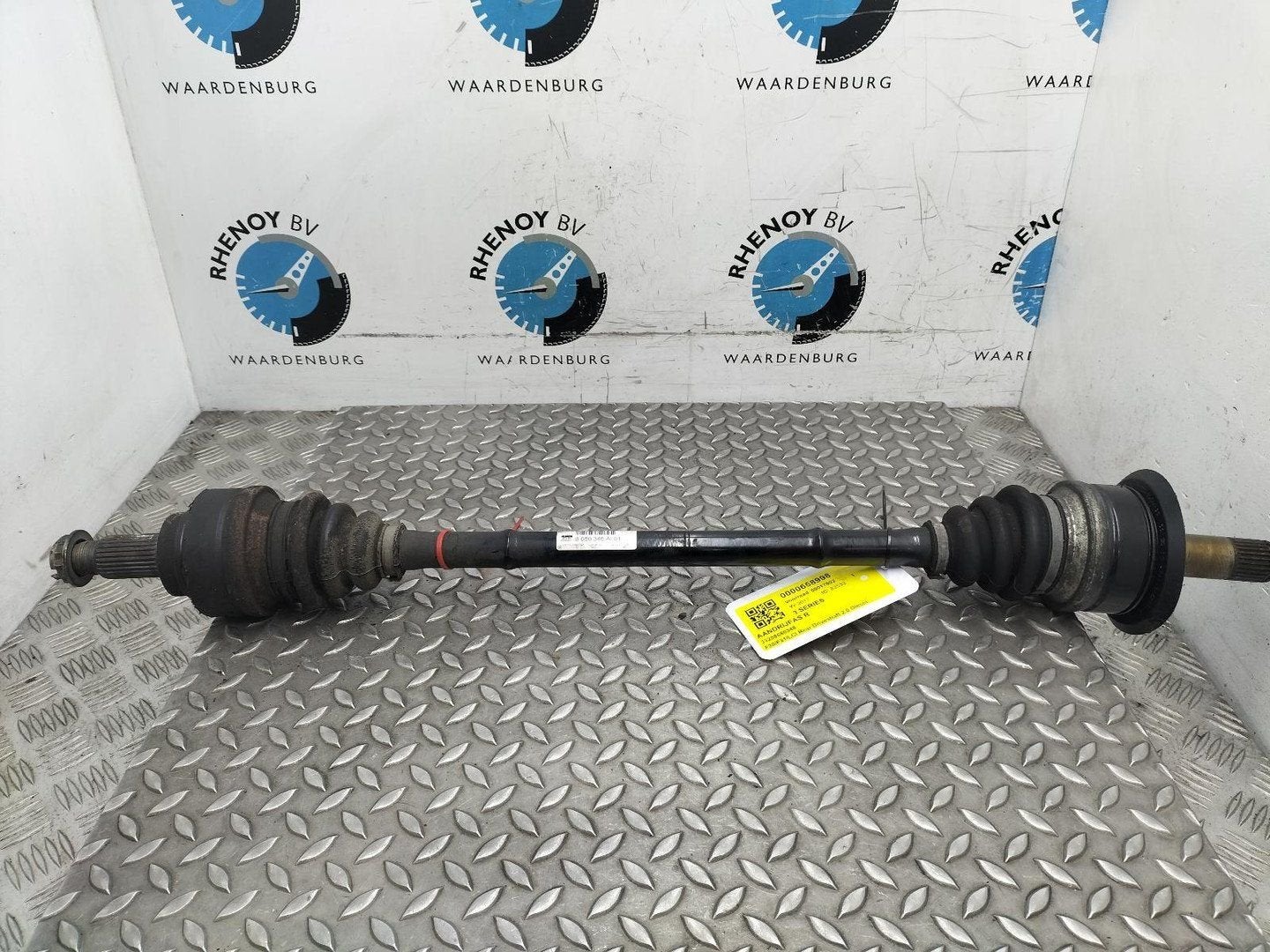 BMW 3 SERIES F31LCI 318D Corp L. Exec AANDRIJFAS R 332086803, Ophalen of Verzenden, Gebruikt, ARN erkend