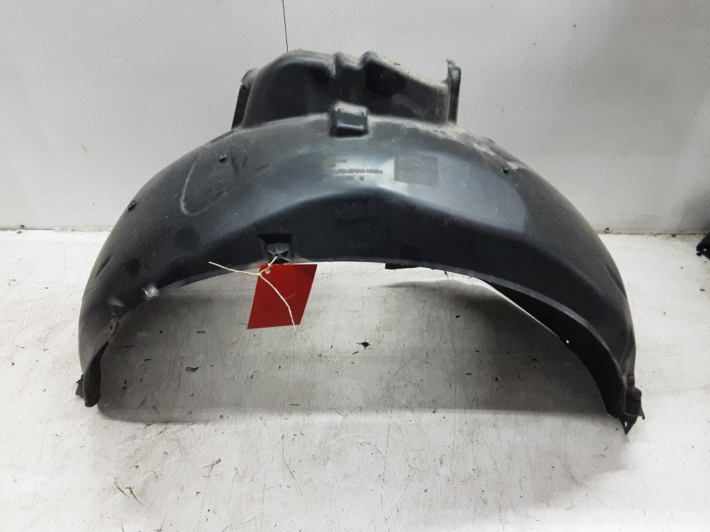 PARE BOUE AVANT DROIT Audi A4 Avant (B9) (8W0821172K), Garde-boue, Mevr. I. Hauben, Audi, Utilisé