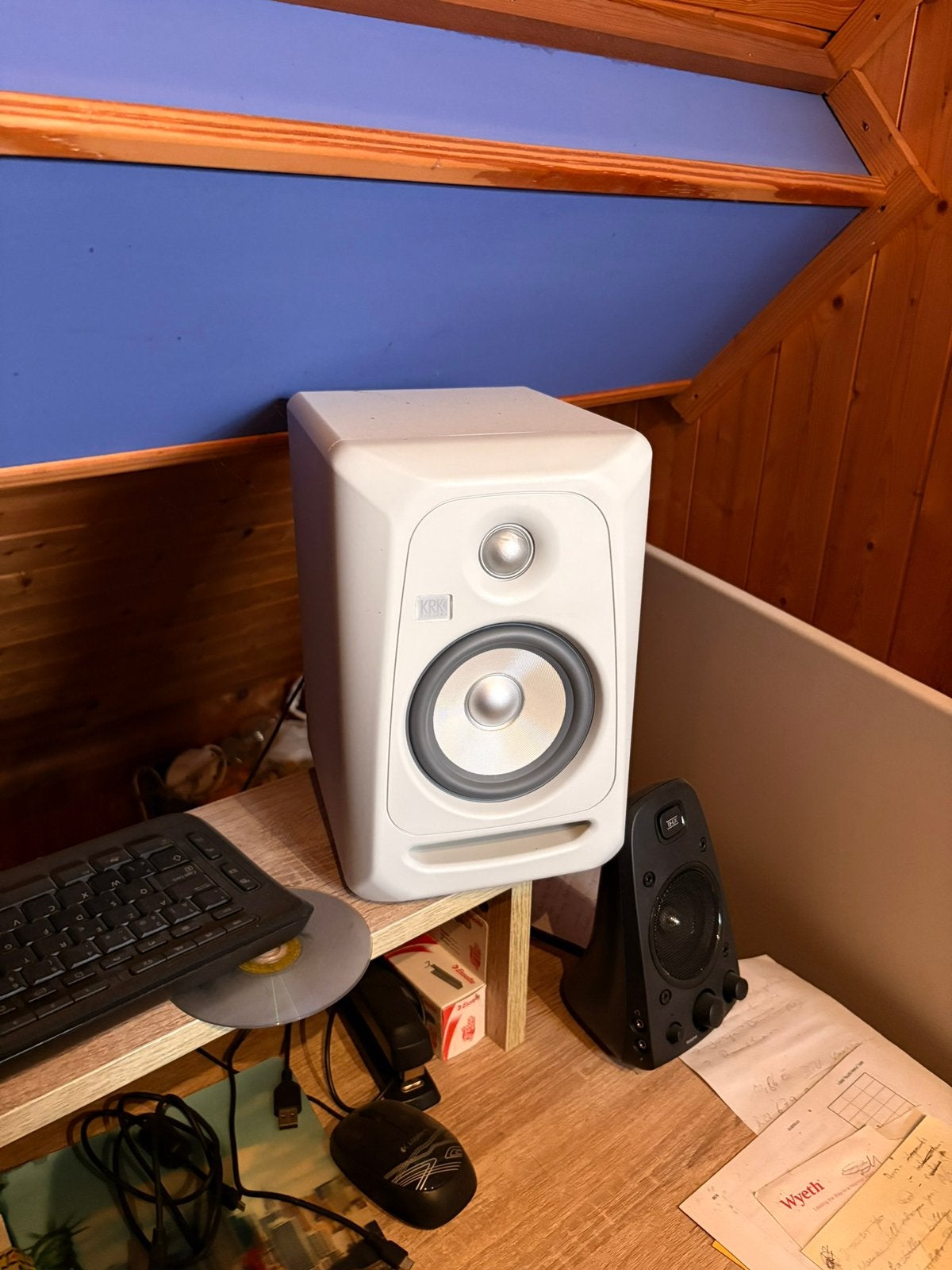Paar Rokit-5 White edition pro line speakers!, Enlèvement ou Envoi, Comme neuf