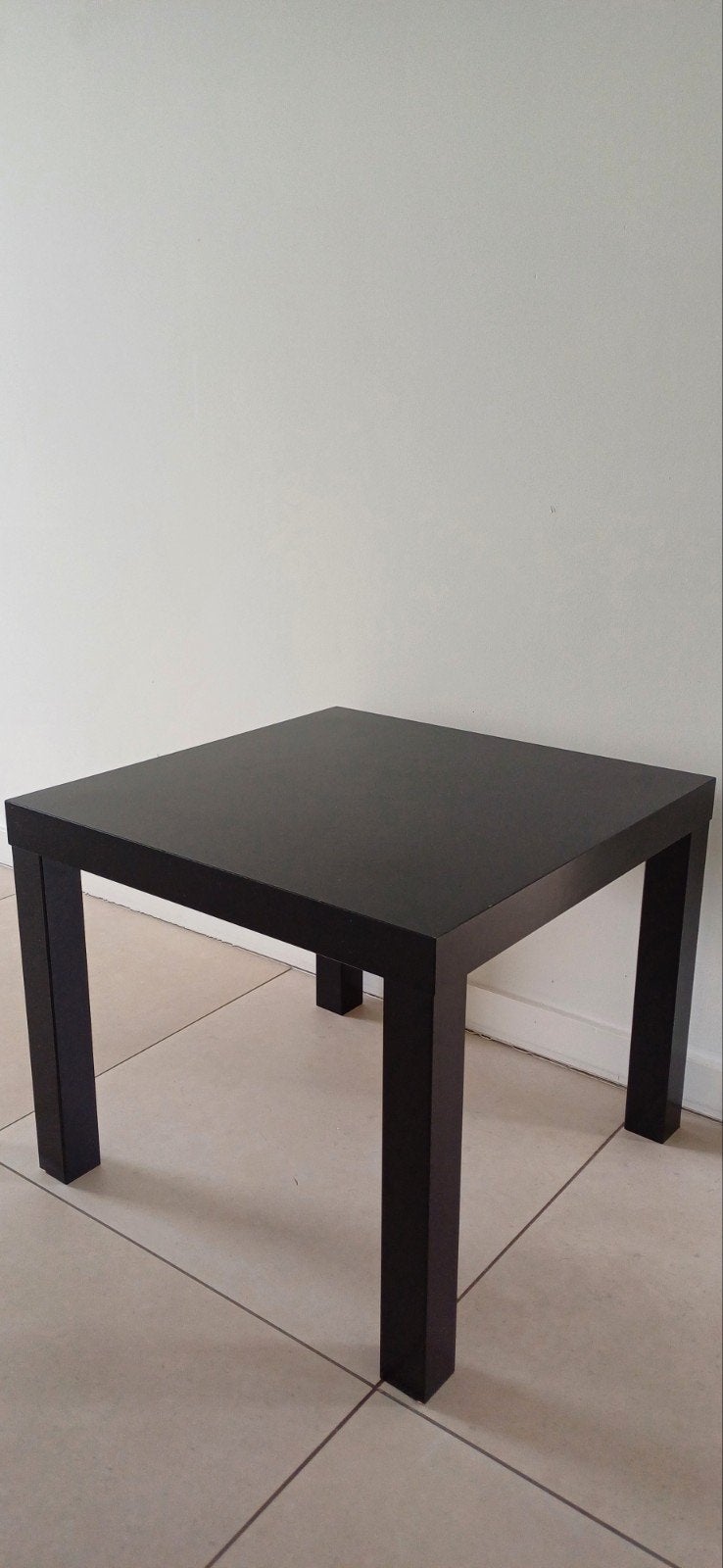 Table d'appoint/table basse noire, Maison & Meubles, 50 à 100 cm, Carré, Enlèvement, Utilisé