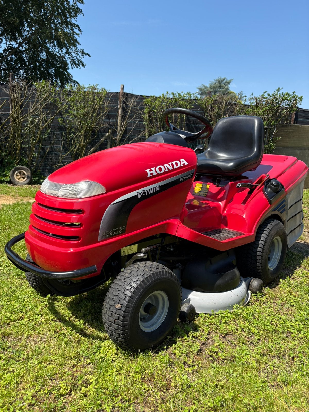 Zitmaaier Honda 2417 V-twin hydrostatic mulching, Tuin en Terras, Ophalen, Zo goed als nieuw, Mulchfunctie, 120 cm of meer