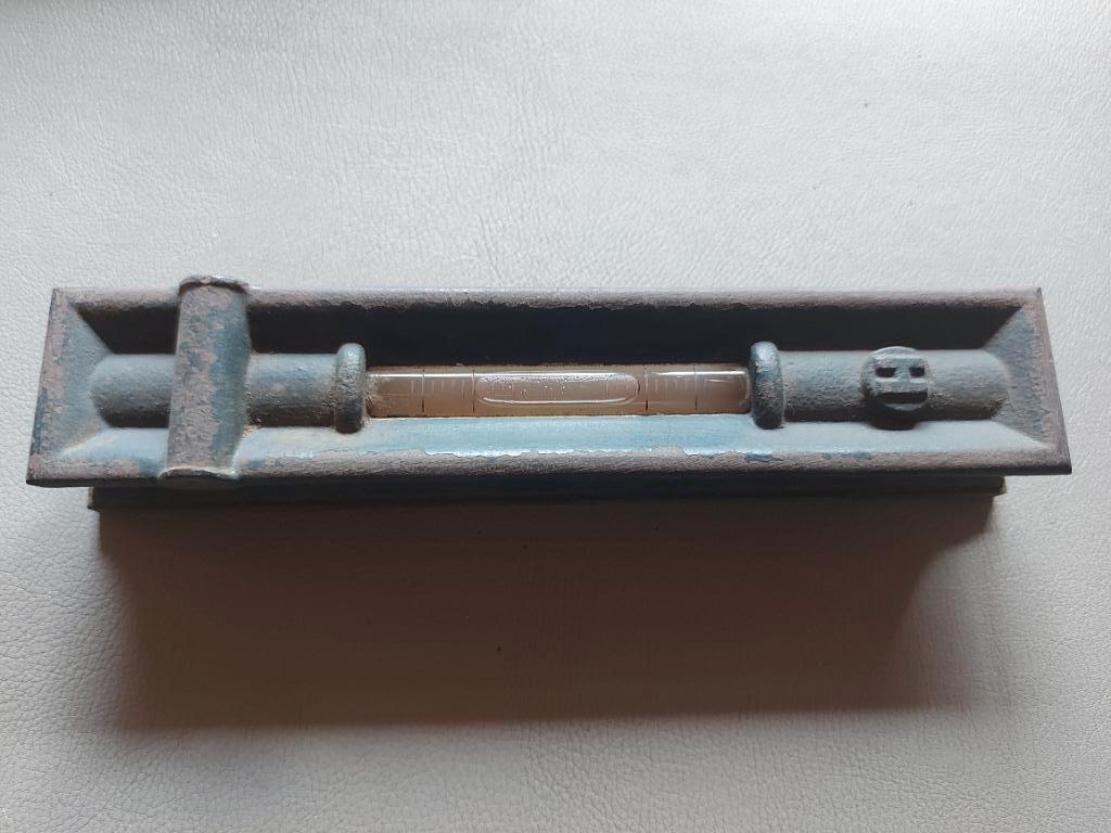 Très vieux niveau de précision à bulle vintage., Bricolage & Construction, Instruments de mesure, Enlèvement, Utilisé