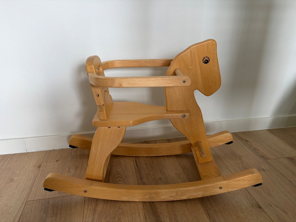 Houten schommelpaard, Ophalen, Gebruikt