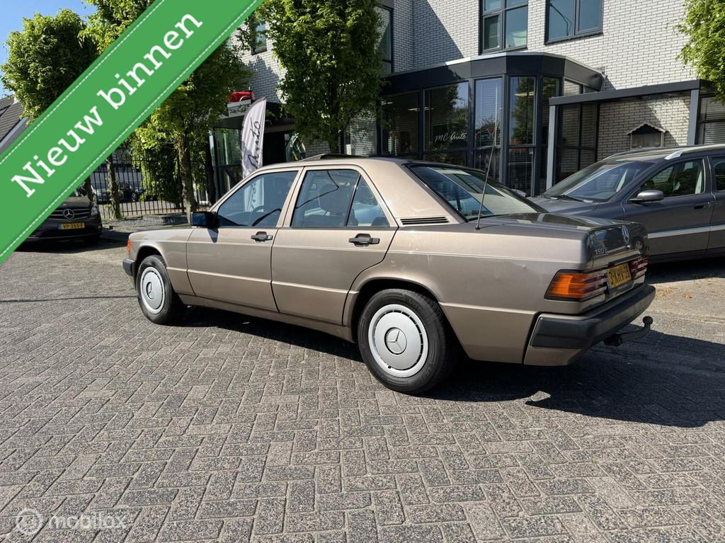 Mercedes 190-serie 2.0 E Automaat, Auto's, Mercedes-Benz, 4 deurs, Achterwielaandrijving, 4 cilinders, Bruin