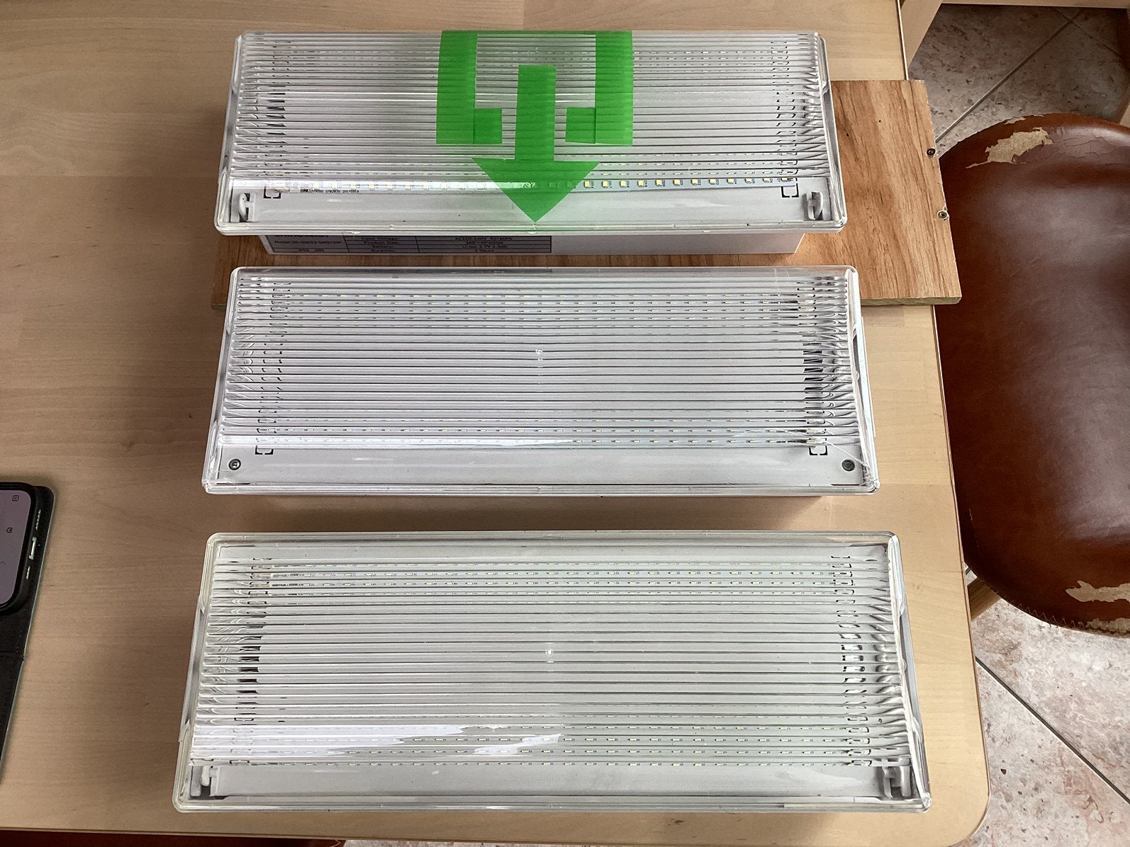 3 LED-noodverlichtingsamarturen samen, Ophalen, Zo goed als nieuw