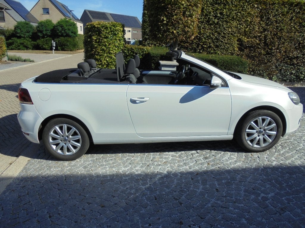 VW GOLF CABRIO 1.2 TSI 105pk /AIRCO/NAVI/ZETELVERW/ELEKT KAP, Auto's, Voorwielaandrijving, Stof, Zwart, 4 cilinders