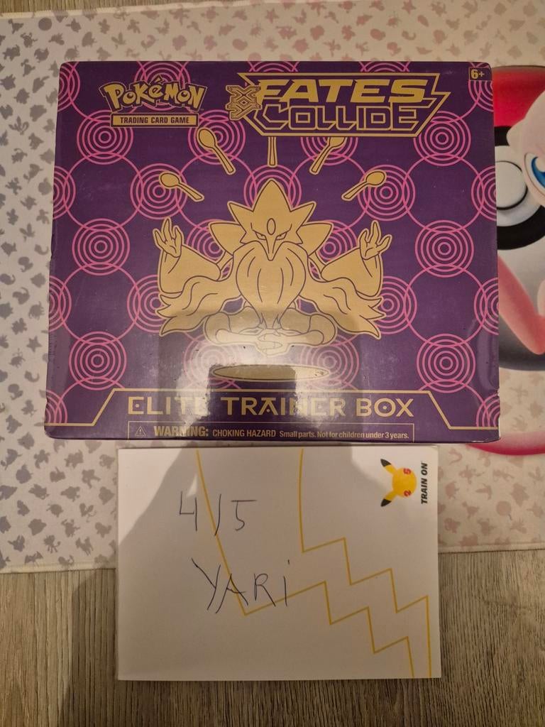 Fates collide elite trainer box, Ophalen of Verzenden, Zo goed als nieuw