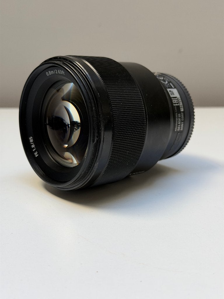 Sony FE 85mm f/1.8 objectief, TV, Hi-fi & Vidéo, Enlèvement, Utilisé, Bouchon d'objectif, Sony