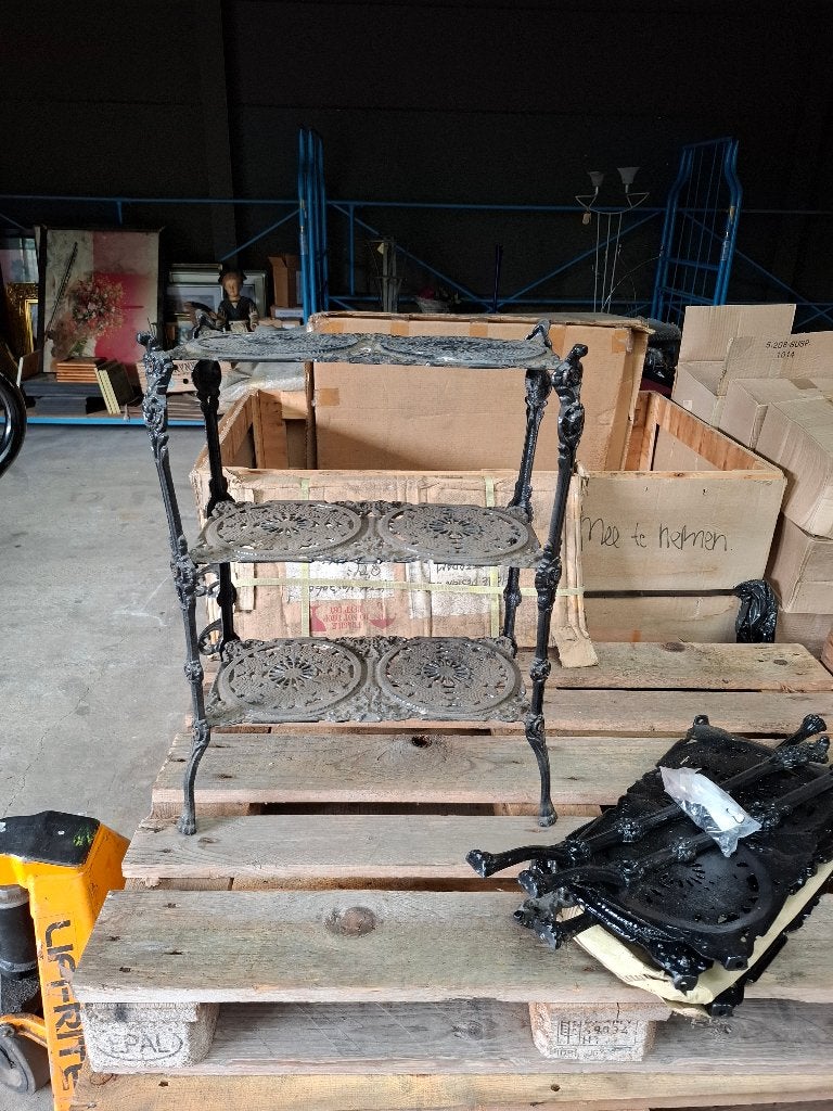 Gietijzeren Plantentafels / Etagères – Nostalgisch, Huis en Inrichting, Ophalen, Nieuw, Metaal, Brocante