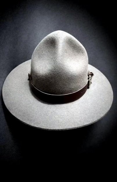 Chapeau Scout taille 56 en pure laine, Enlèvement, Neuf, Casquette, Chapeau ou Foulard