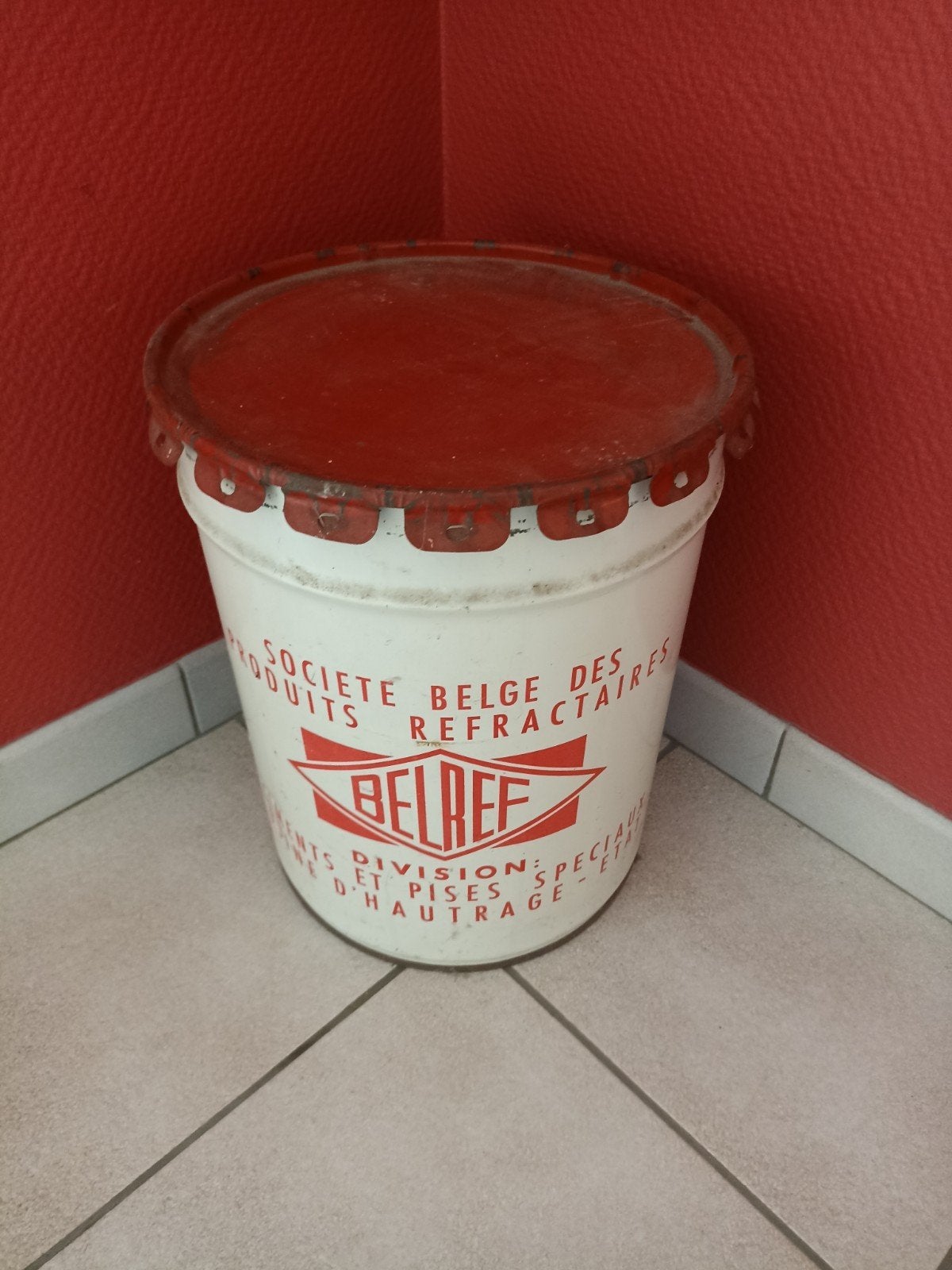 ancien fût métallique vintage, Ophalen