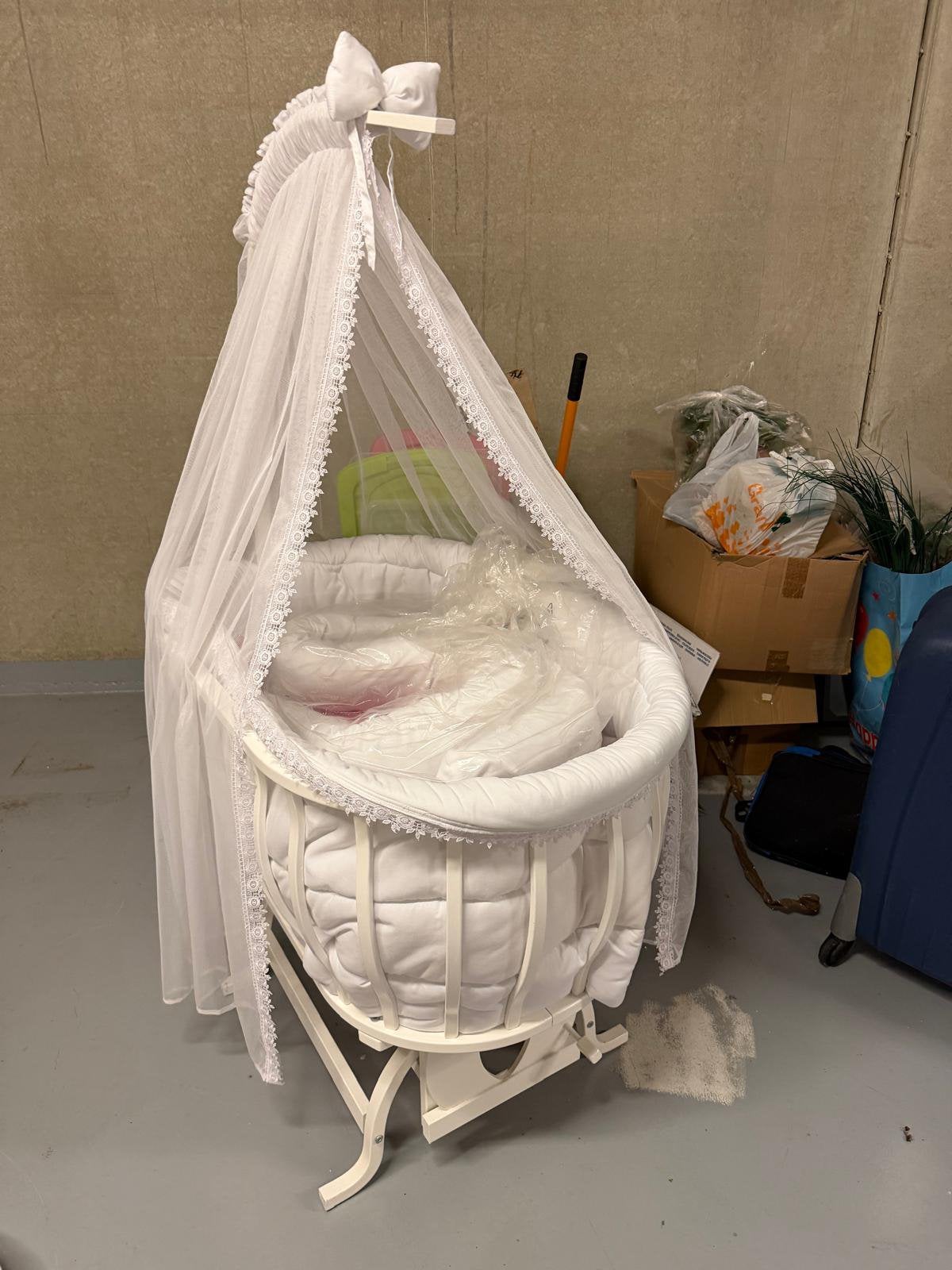 Baby bed, Enfants & Bébés, Enlèvement, Comme neuf