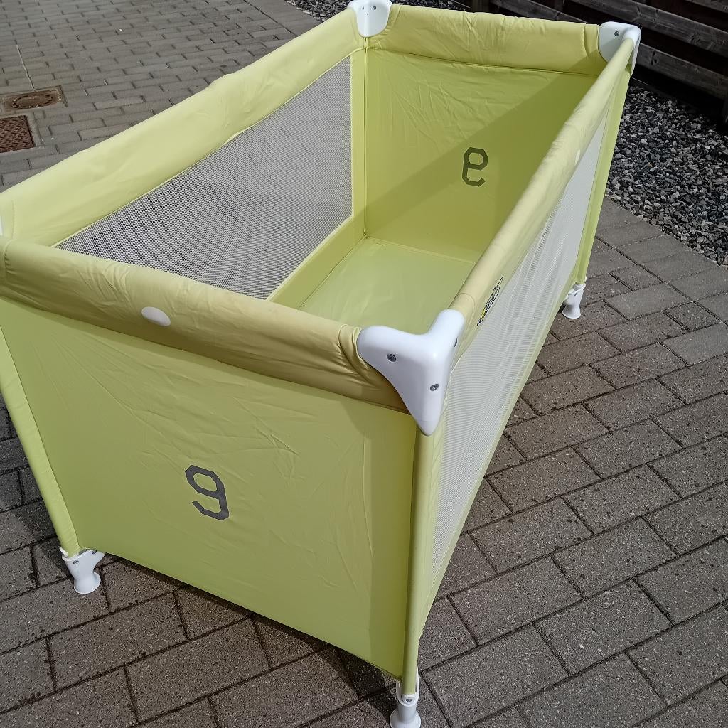 Lit de voyage avec matelas, Enlèvement, Utilisé, Lit de voyage