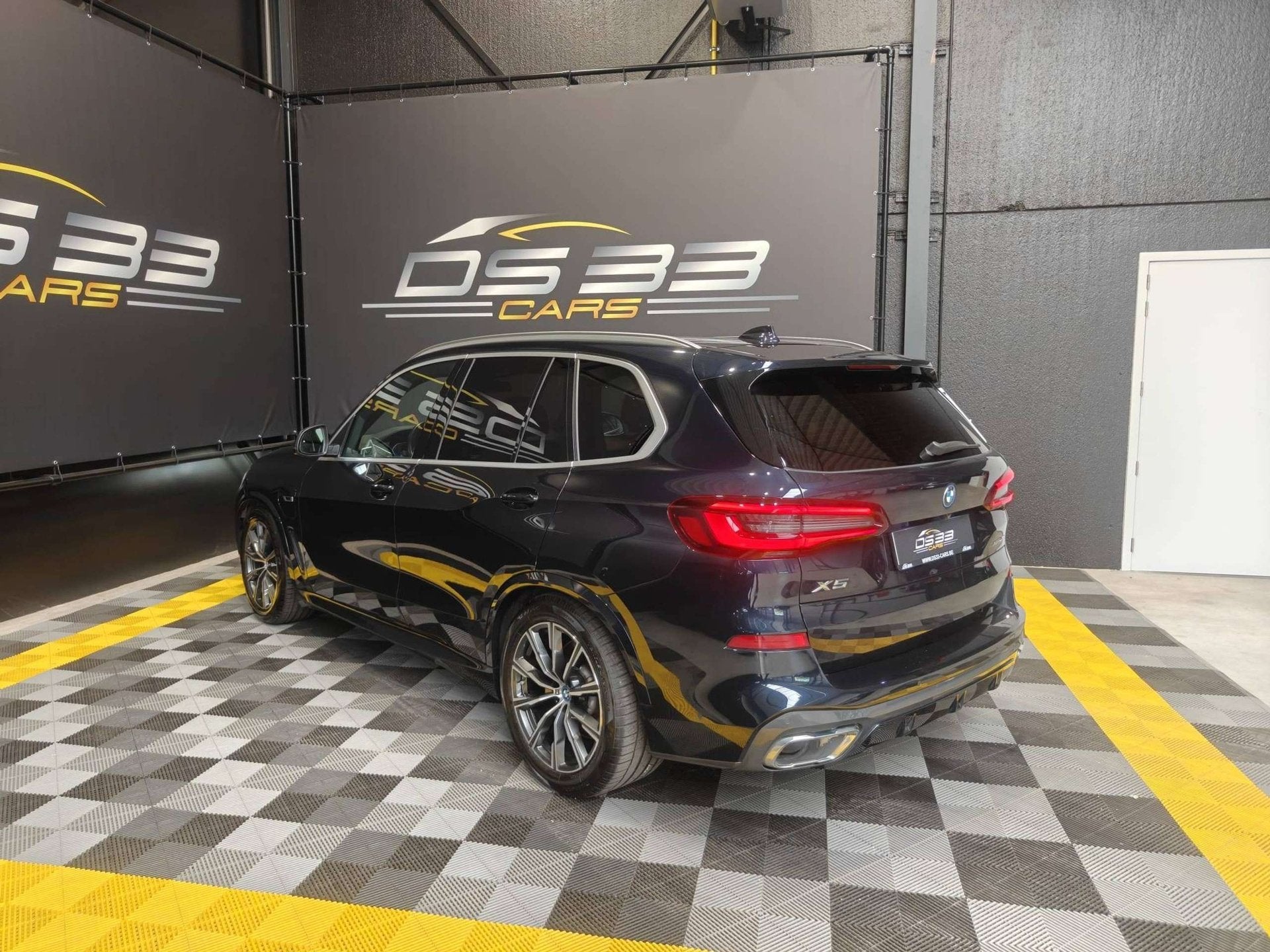 BMW X5 45e Xdrive M-Pack/Trekhaak/Keyless/ACC/BlindSpot/Comf, Auto's, Dealer onderhouden, Adaptive Cruise Control, Gebruikt, Zwart