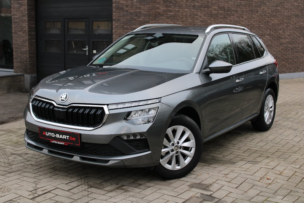 Skoda Kamic 1.0 tsi bj 2024 Carplay/Camera/1 jaar garantie, Voorwielaandrijving, Stof, Karoq, Bedrijf