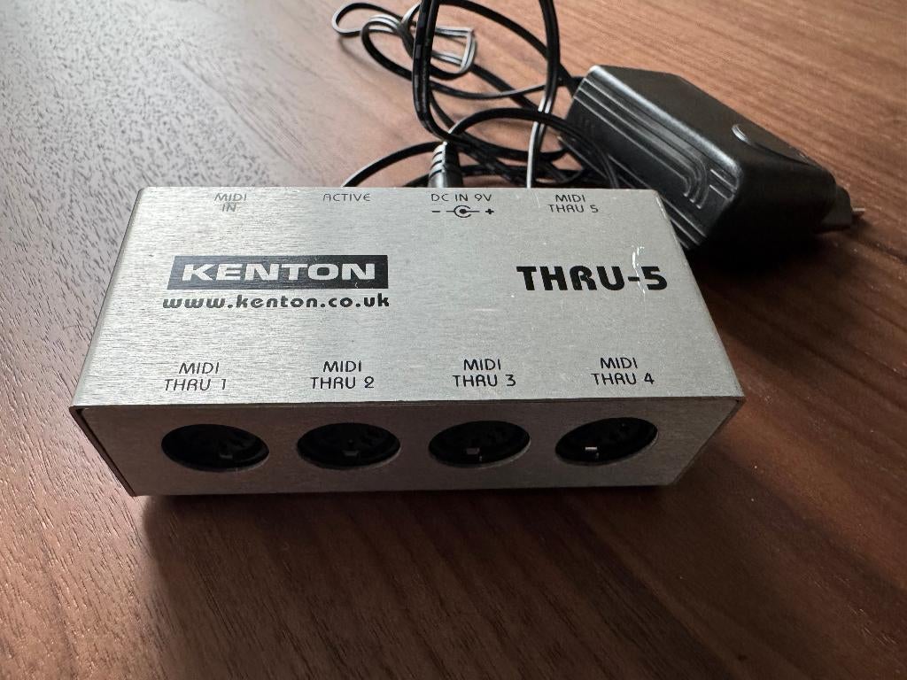 Kenton MIDI Thru 5, Muziek en Instrumenten, Ophalen, Gebruikt