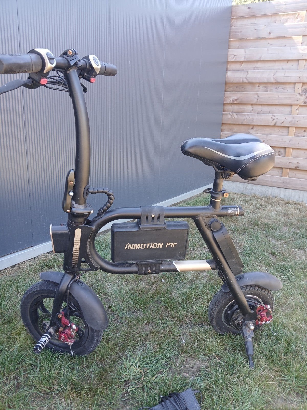 step f1 zit model, Fietsen en Brommers, Ophalen