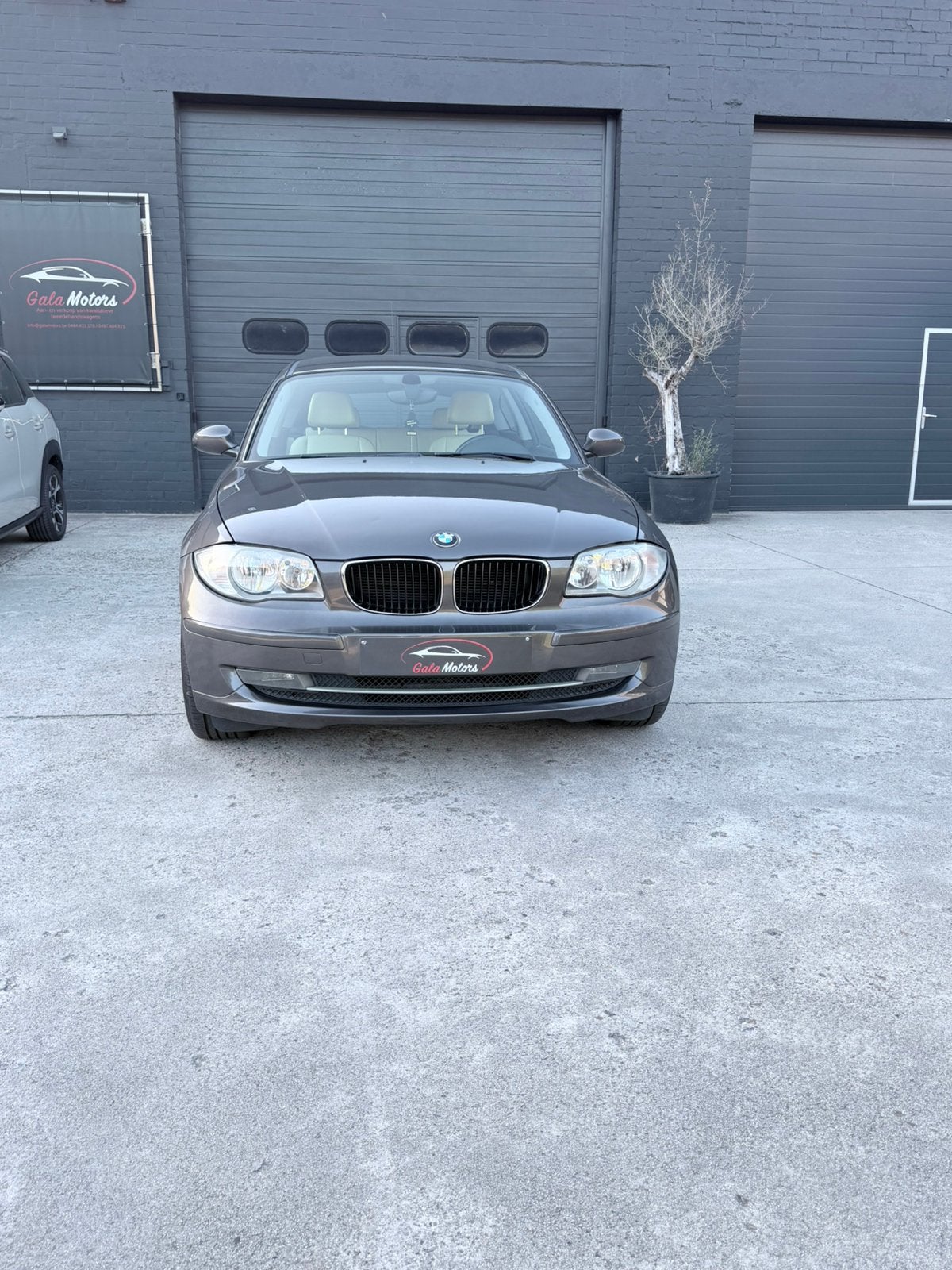 BMW 1REEKS | 2.0 BENZINE | 2009 | 155000 KM | LEDER, Auto's, 1 Reeks, Beige, Bruin, Bedrijf
