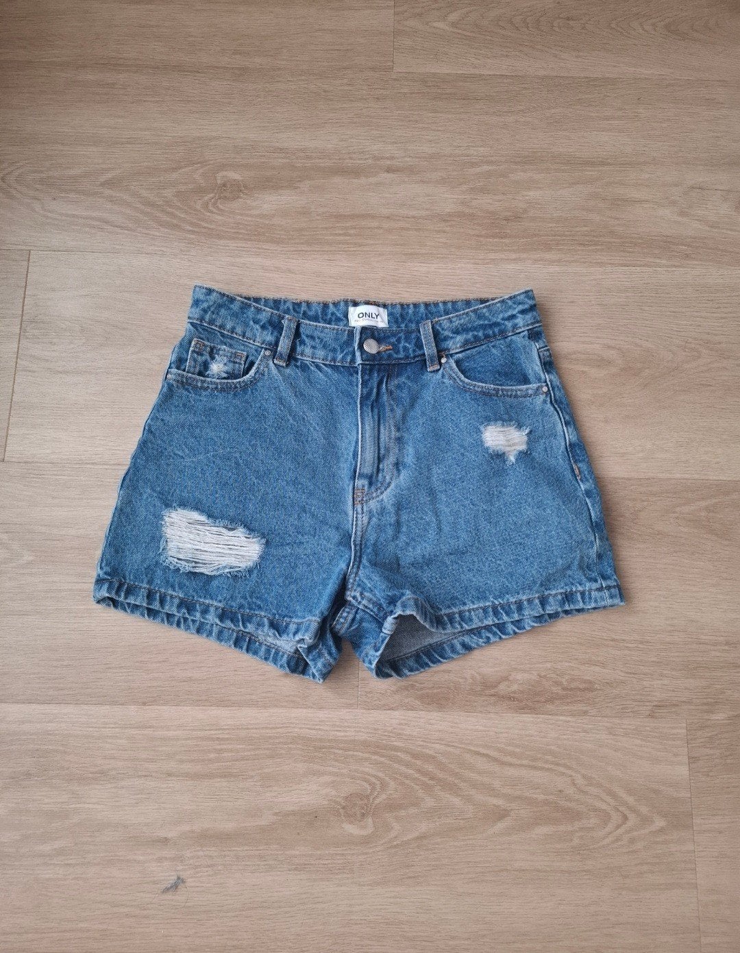 Jeans short ONLY maat S, Kleding | Dames, Spijkerbroeken en Jeans, Only, Ophalen of Verzenden, Zo goed als nieuw, W28 - W29 (confectie 36)