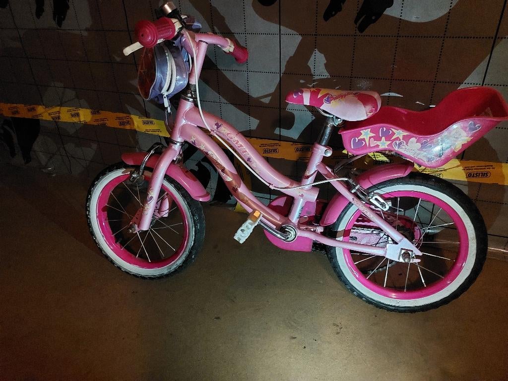Meisjes fiets, Ophalen