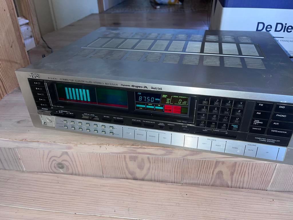 JVC ne bascule pas entre AUX, TAPE, etc., Enlèvement, Comme neuf