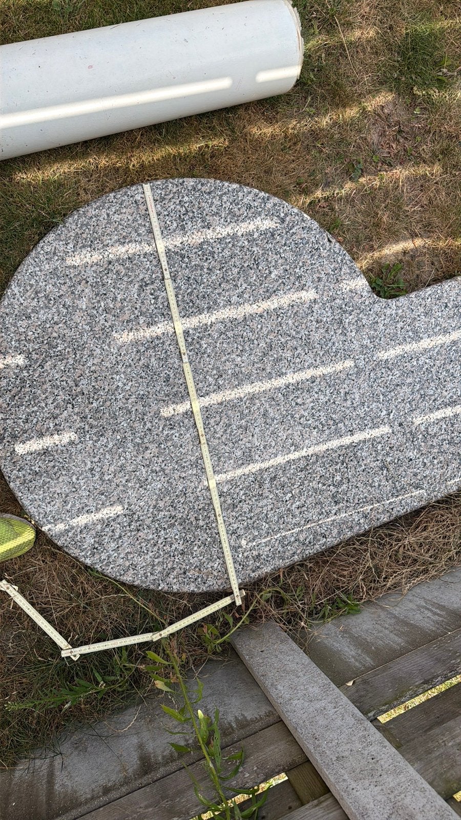 Granieten tafel met 1 poot en wandbevestiging, Ophalen, Zo goed als nieuw