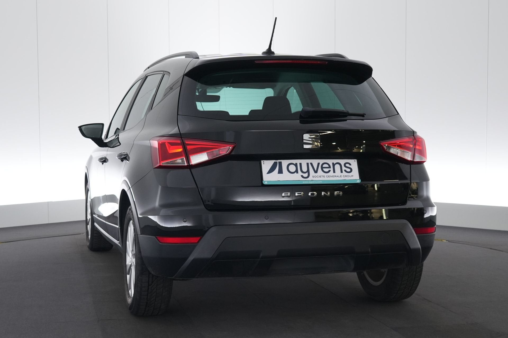 (2AXH808) SEAT ARONA, Auto's, Stof, Zwart, Bedrijf, 5 zetels