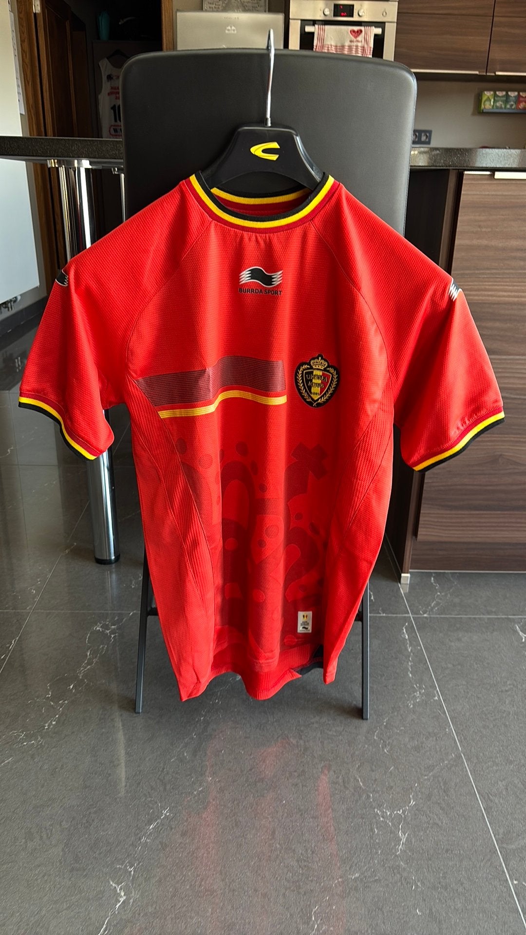 België België België Burrda Sport L Red Devils voetbalshirt, Maat M, Ophalen, Zo goed als nieuw, Shirt